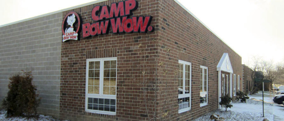 download camp bow wow near me